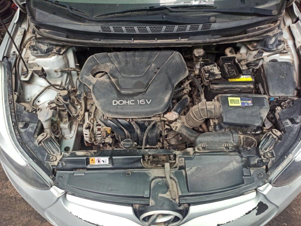  Hyundai ELANTRA 2016    EN DESARME